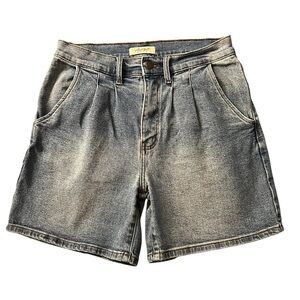 Vibrant Brand Women’s Denim Shorts Size Large
